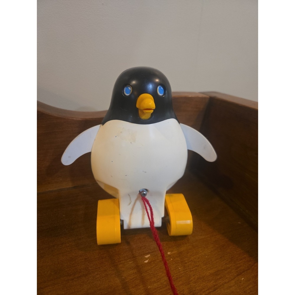 Vintage 1973 Fisher Price Penguin #786 Pull Toy Eyes And Mouth Do No Work